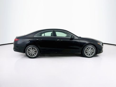 Used 2025 Mercedes-Benz CLA 250 4MATIC image 10