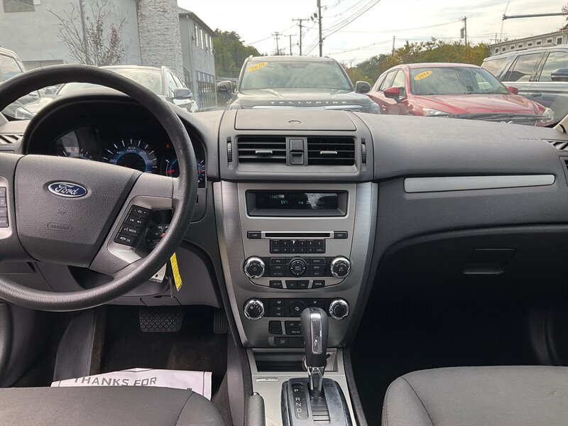Used 2012 Ford Fusion SE FWD image 12