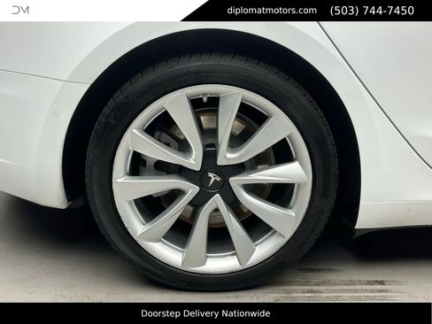 Used 2018 Tesla Model 3 Long Range image 36