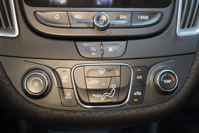 Used 2020 Chevrolet Malibu LS FWD image 24