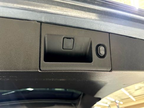 Used 2020 Chevrolet Tahoe Premier w/ Premier Plus Edition image 15