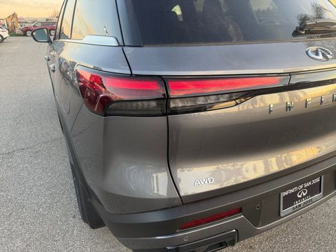 New 2025 INFINITI QX60 Luxe image 35