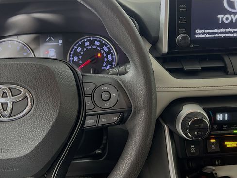 Used 2019 Toyota RAV4 XLE image 20