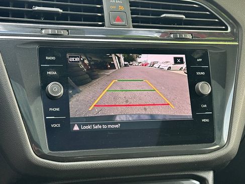 Used 2021 Volkswagen Tiguan SE R-Line FWD image 20
