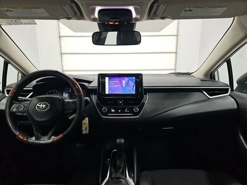 Used 2025 Toyota Corolla LE image 13