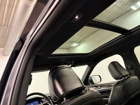 Used 2024 Jeep Grand Cherokee L Overland w/ Trailer Tow Package image 11