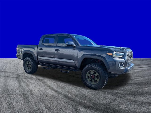 Used 2022 Toyota Tacoma TRD Off-Road w/ TRD Premium Off Road Package AWD/4WD image 2