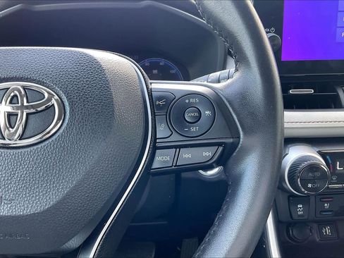 Used 2024 Toyota RAV4 Limited image 24