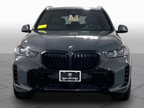 Used 2024 BMW X5 xDrive40i w/ M Sport Package AWD/4WD image 3