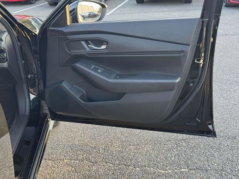 Used 2024 Honda Accord EX-L image 12