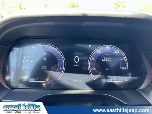 Used 2023 Jeep Grand Cherokee Overland AWD/4WD image 39