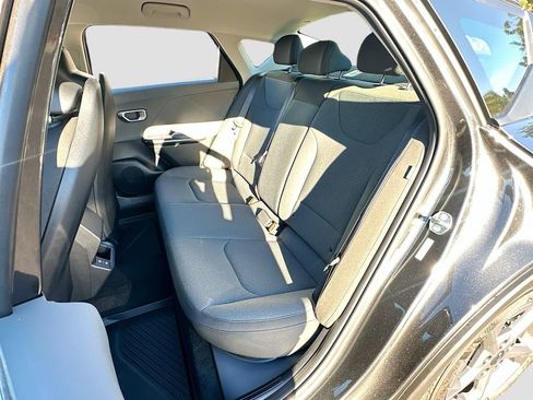 New 2025 Kia K4 LXS image 22