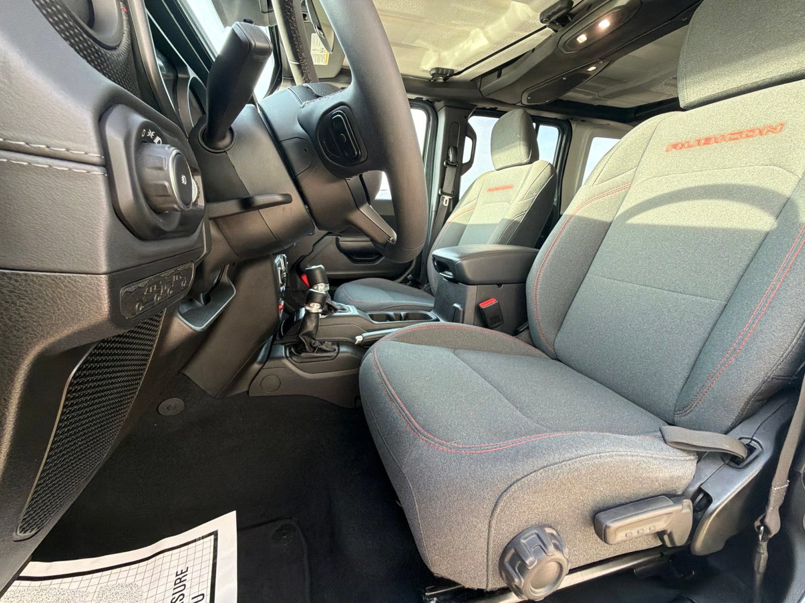 Used 2026 Jeep Wrangler Unlimited Rubicon AWD/4WD image 12