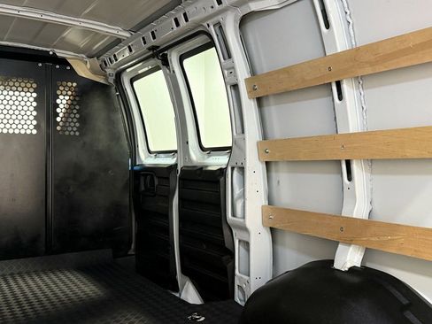 Used 2024 GMC Savana 2500 w/ Driver Convenience Package image 83