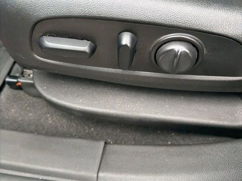 Used 2021 Chevrolet Blazer LT image 13