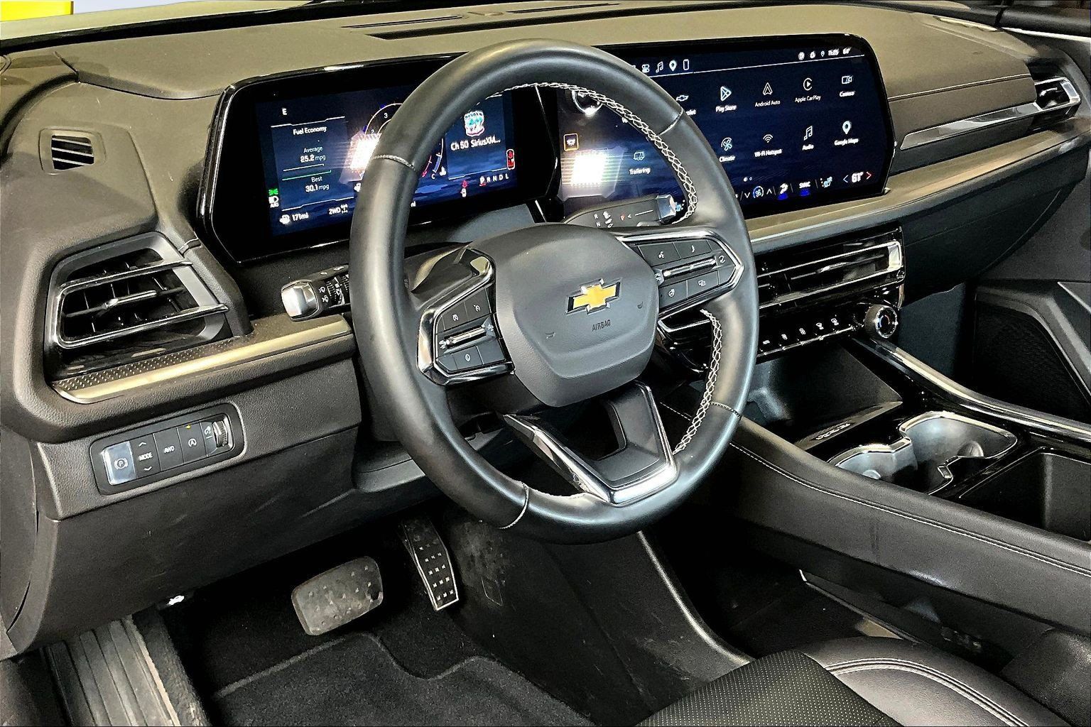Used 2026 Chevrolet Traverse LT AWD/4WD image 18