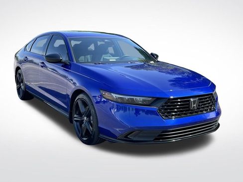 Used 2025 Honda Accord Sport image 7