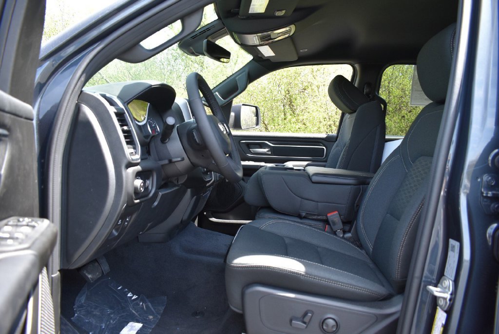 New 2026 RAM 1500 Big Horn AWD/4WD image 12