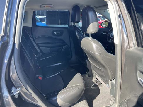Used 2019 Jeep Compass Altitude image 31