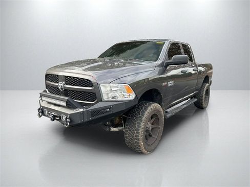 Used 2015 RAM 1500 Express image 3