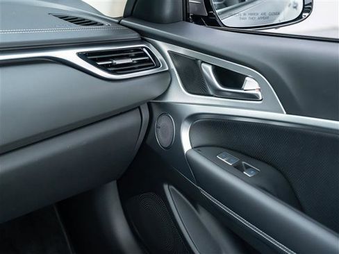 New 2026 Genesis G70 2.5T Prestige image 27