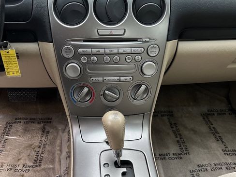 Used 2005 MAZDA MAZDA6 i image 11