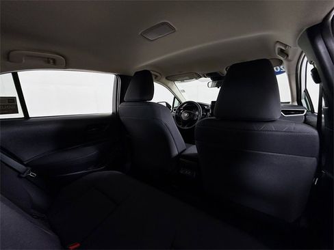 Certified 2025 Toyota Corolla LE image 28