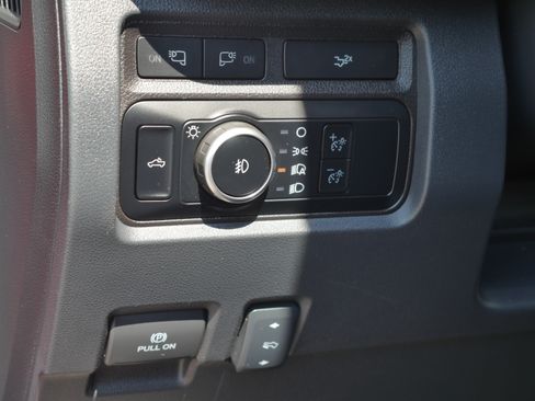 Certified 2024 Ford F250 Lariat w/ Lariat Ultimate Package AWD/4WD image 6