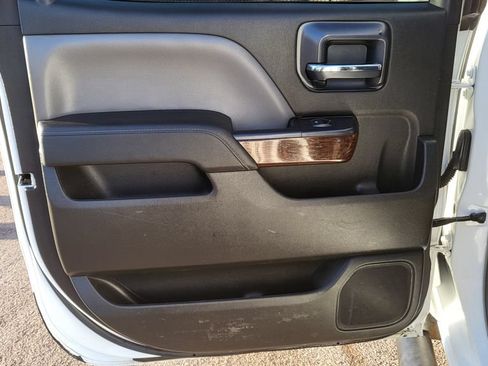 Used 2014 GMC Sierra 1500 SLE w/ SLE Value Package AWD/4WD image 21