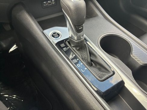 Used 2025 Nissan Altima 2.5 SV image 36