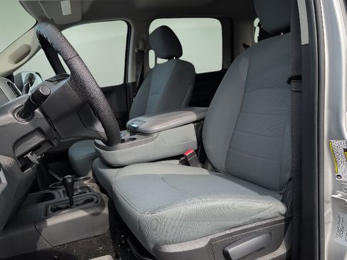 Used 2017 RAM 2500 Tradesman w/ Chrome Appearance Group AWD/4WD image 10