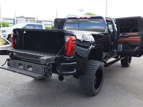 Used 2024 GMC Sierra 3500 Denali Ultimate AWD/4WD image 31