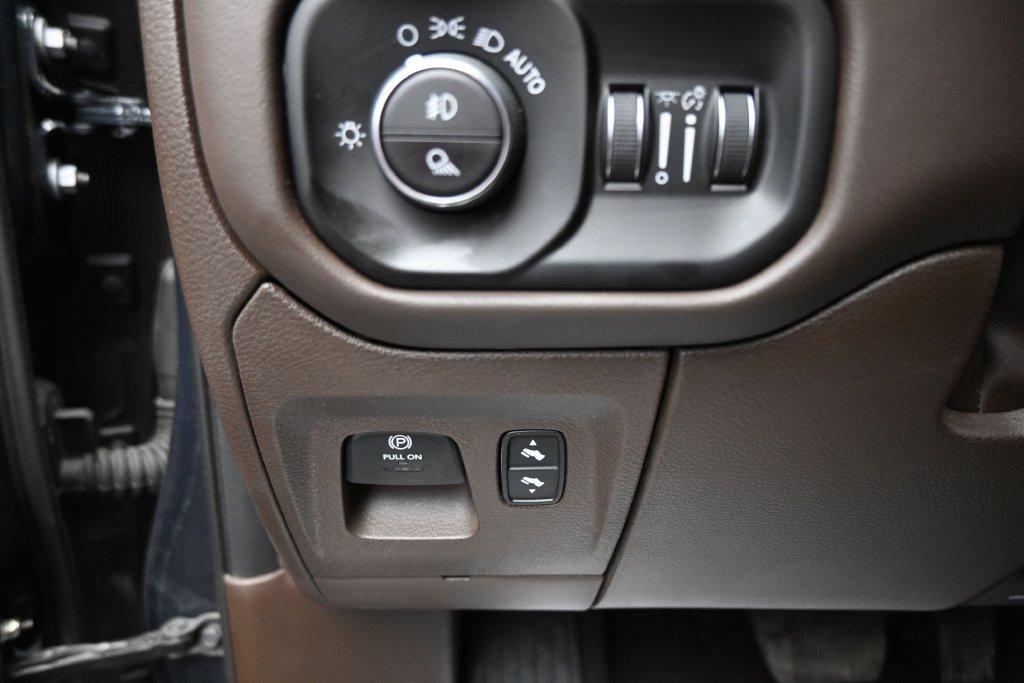 Used 2026 RAM 1500 Limited AWD/4WD image 14