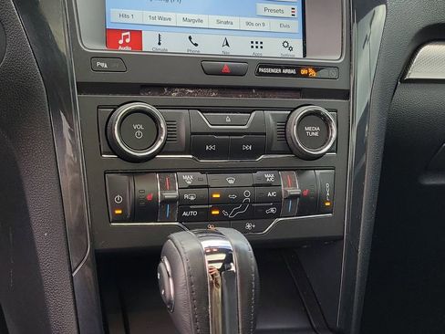 Certified 2021 Ford F150 XLT w/ Equipment Group 302A High image 28