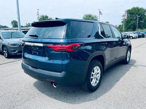 Used 2022 Chevrolet Traverse LS FWD image 6