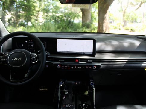 New 2026 Kia Sorento SX image 24