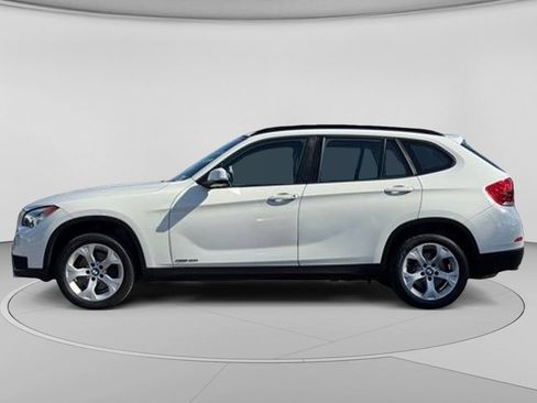 Used 2015 BMW X1 sDrive28i RWD image 8