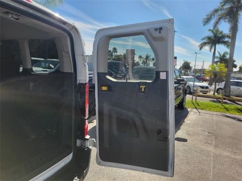 Used 2023 Ford Transit 350 XLT image 7
