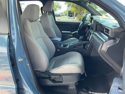 Certified 2026 Toyota Tacoma SR5 RWD image 19