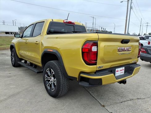 Used 2023 GMC Canyon AT4 w/ AT4 Premium Package image 5