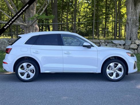 Used 2023 Audi Q5 2.0T Premium Plus w/ Premium Plus Package AWD/4WD image 2