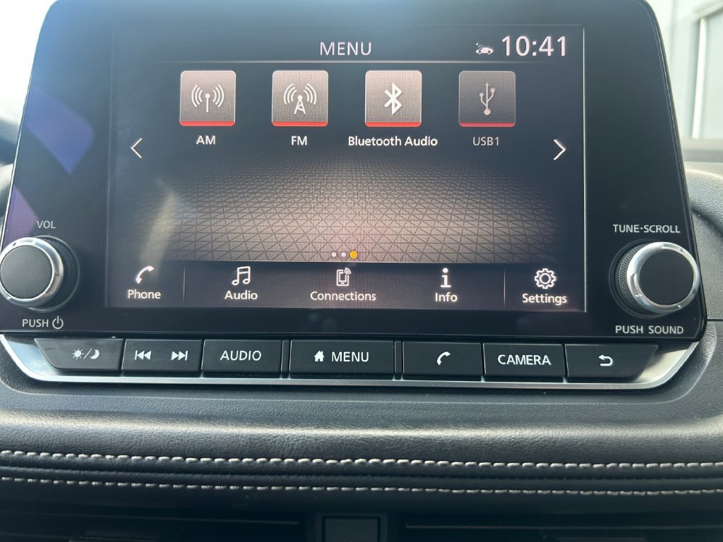 Used 2025 Nissan Rogue SV FWD image 8