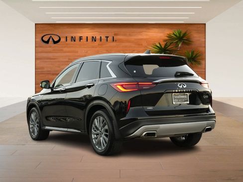 Certified 2025 INFINITI QX50 Luxe image 5