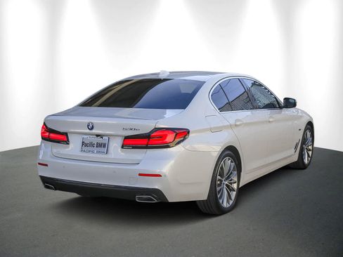 Certified 2023 BMW 530e w/ Convenience Package image 6