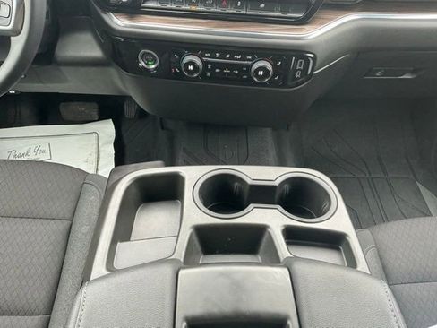 Used 2024 Chevrolet Silverado 1500 LT image 29