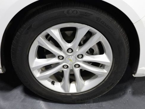 Used 2016 Chevrolet Malibu Hybrid w/ Driver Confidence Package image 33