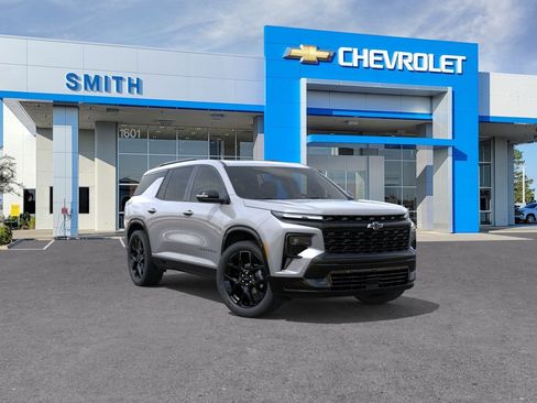 New 2026 Chevrolet Traverse RS w/ LPO, Floor Liner Package AWD/4WD image 1