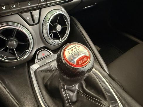 Used 2016 Chevrolet Camaro SS RWD image 26
