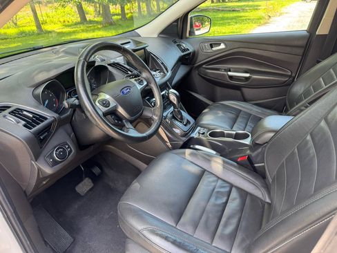 Used 2015 Ford Escape Titanium AWD/4WD image 25