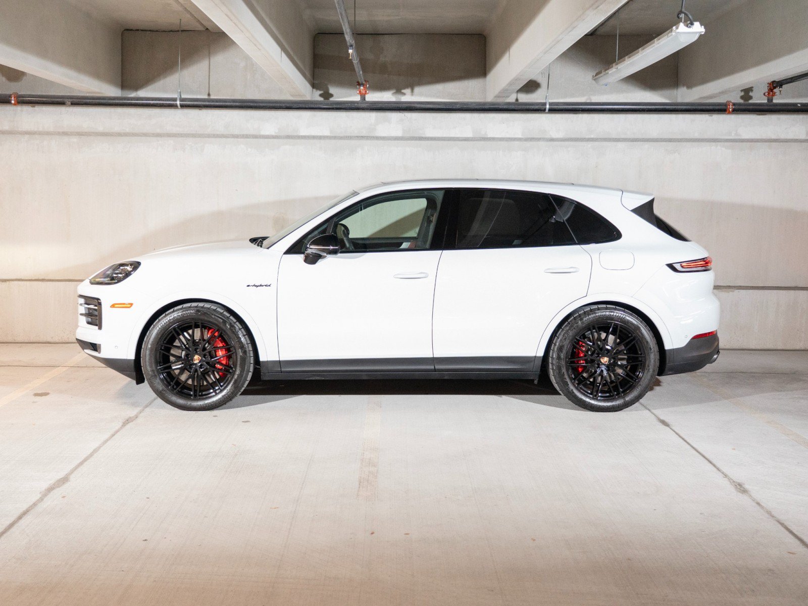 Certified 2026 Porsche Cayenne S AWD/4WD image 2